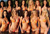 hooters girls