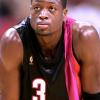 Heat hang on to win game 3