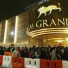 Macau stocks rise; Visitor arrivals record confirmed; Singapore arrivals boosted by casinos