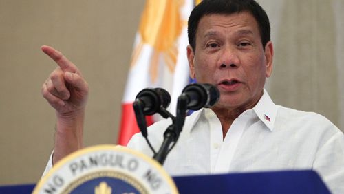 duterte-sacks-immigration-officers-after-pogo-pastillas-scandal