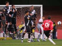 Rogerio Ceni taking a free kick for Sao Paulo