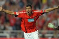 Benfica striker Oscar Cardozo