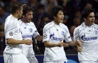 raul celebrates goal