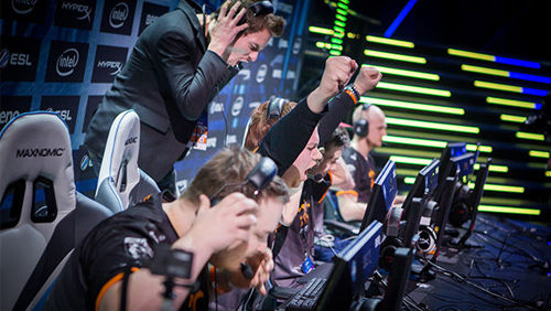 eSports poised to reach $1.9B by 2018