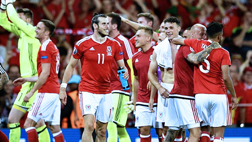 Euro 2016 Review: France and Wales Top Groups A & B; Switzerland & England Qualify as Runners-Up