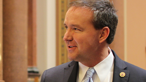 Iowa Senator plans to revive dead fantasy sports betting bill