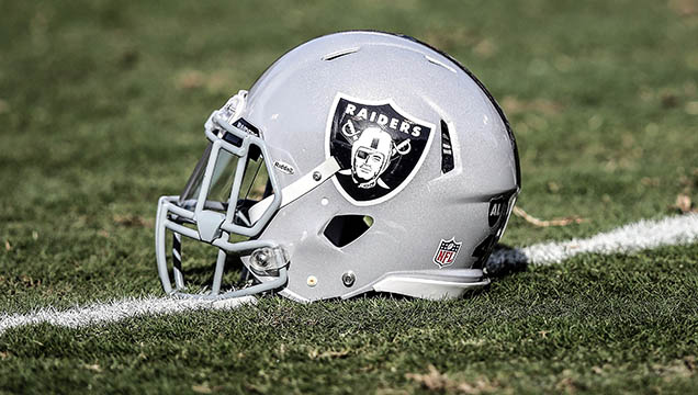 Raiders find new financial backing for Vegas move