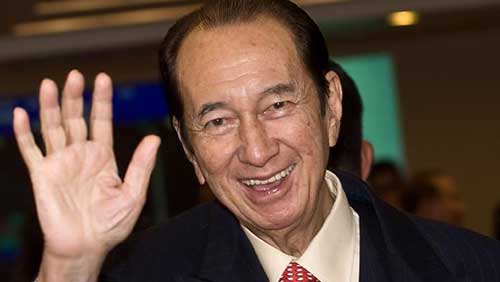 Macau's gambling king Stanley Ho steps down from Shun Tak Holdings