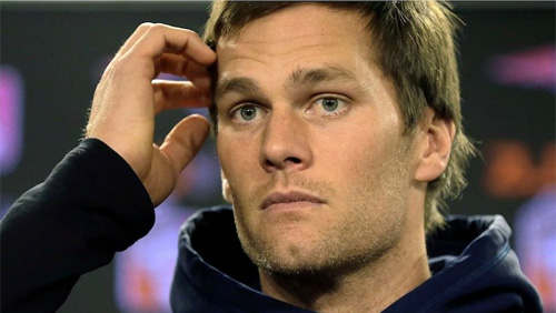 Tom Brady Favored to Win Third NFL MVP Award for Patriots