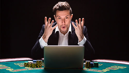 How can online poker rooms better disrupt people during online festivals