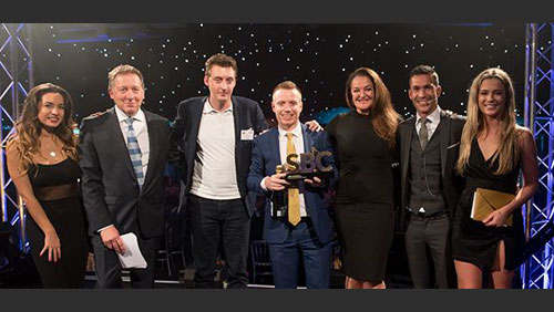 Pinnacle retains eSports Bookmaker of the Year title at 2017 SBC Awards