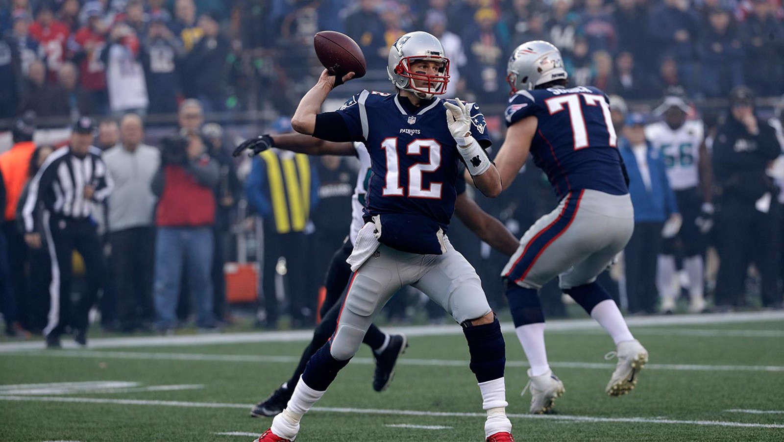 Patriots Settle as Solid Super Bowl Betting Favorites Against Eagles