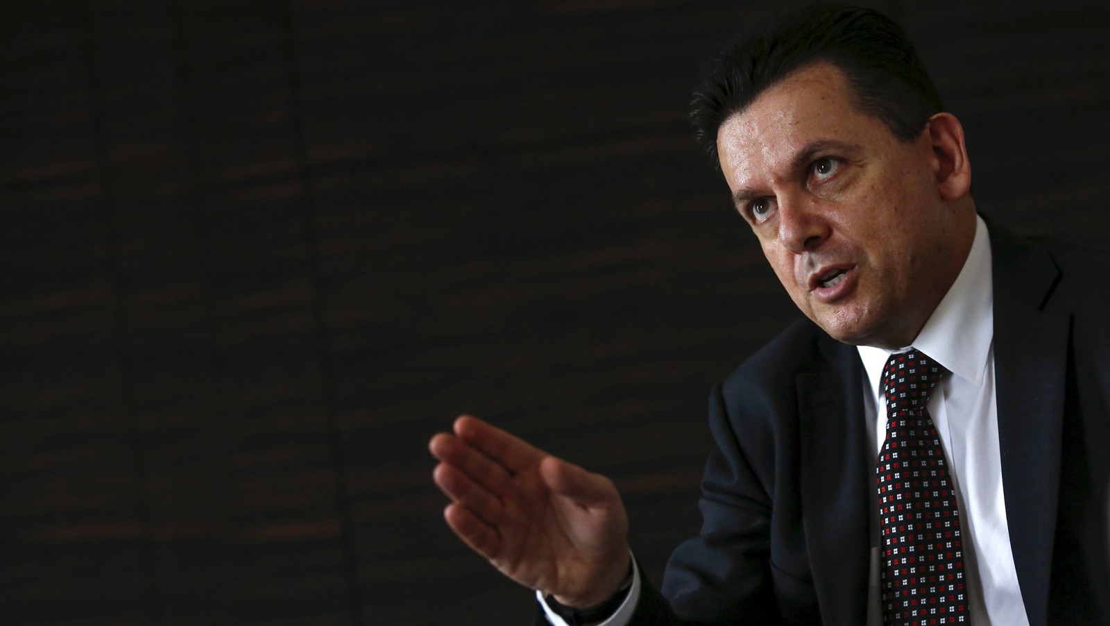 Senate powerbroker Nick Xenophon softens stance on Aussie pokies