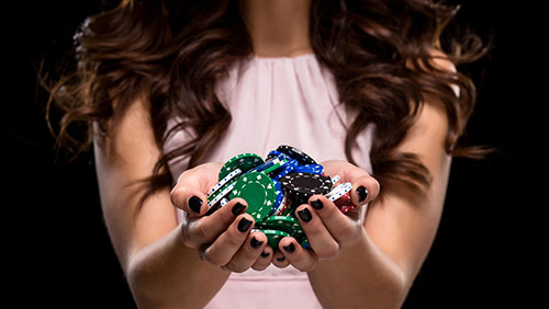 888 sponsor Women in Poker Hall of Fame; Soto forms Women’s Poker Association