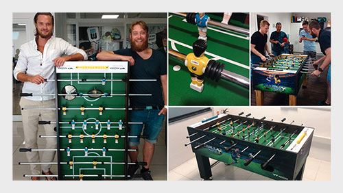 Wazdan surprises casino operators with Football Mania Deluxe table football deliveries for the World Cup