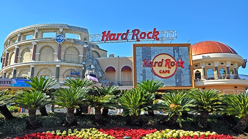 Hard Rock opens guitar-shaped venue in Florida