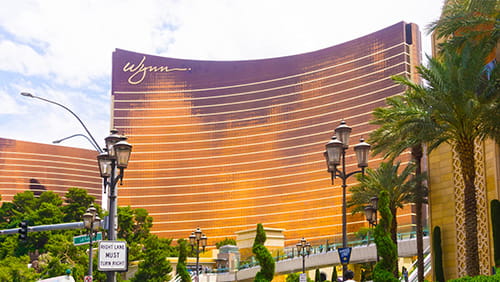 wynn-resorts-renews-contract-of-ceo-matt-maddox-min