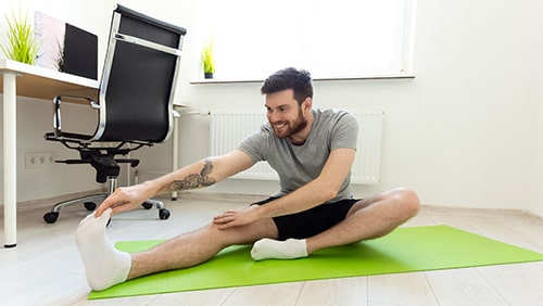 Home-office-fitness-stay-in-shape-while-working-from-home