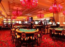 Poker-returns-to-the-Wynn-but-will-masks-and-dividers-keep-players-away