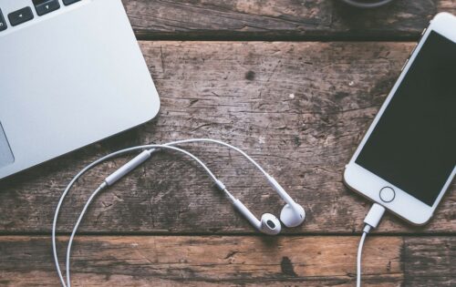the-top-10-podcasts-you-should-be-listening-to